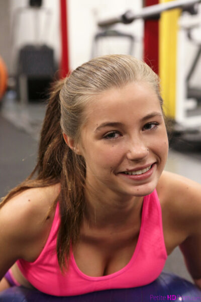 Cute young sports teen Carolina Sweets gets pretty pussy banged at the gym Image #2