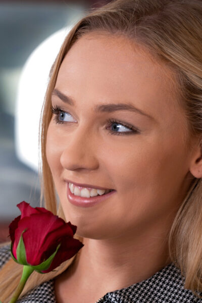 Horny blonde Jenny Wild unzips her dress while seducing her man friend Image #1