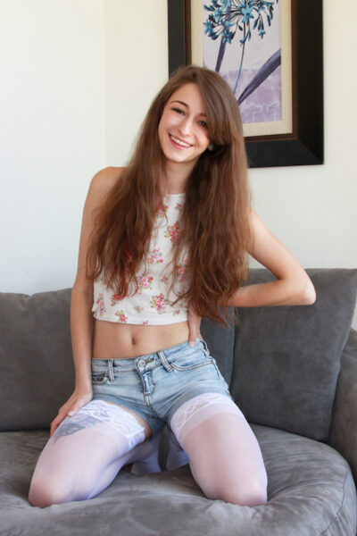 Sweet teen Willow Hayes removes her shorts & shirt to spread pussy lips & toy Image #1